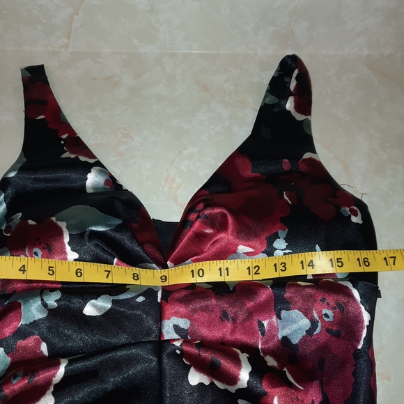 Jump Black and Red Floral Midi Dress - Picture 6 of 12